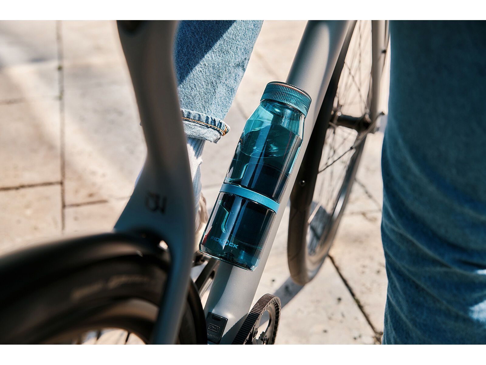 Fidlock Twist Bottle 700 Life + Bike Base, trans. dark blue - Bild 9