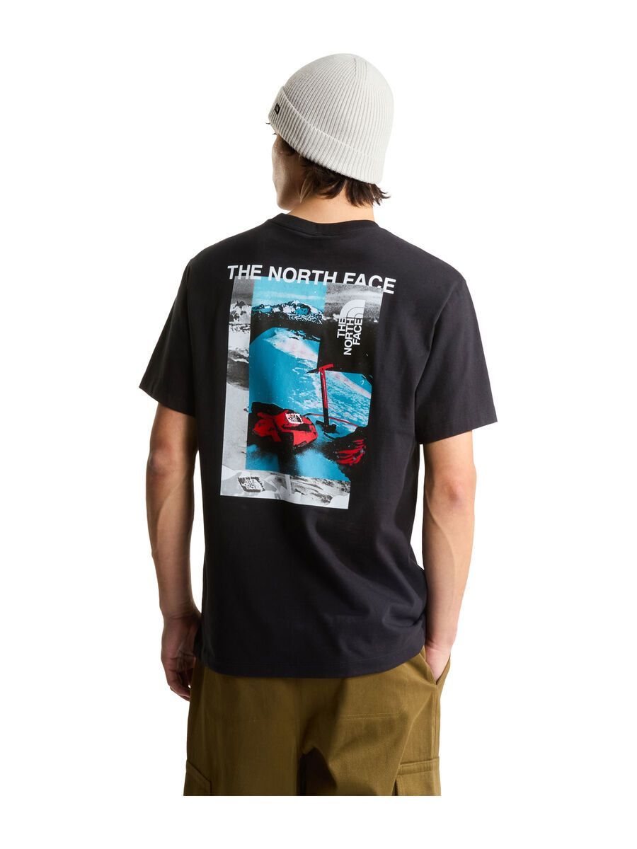 The North Face M Apex '75 Collage Relaxed SS Tee, tnf black - Bild 4