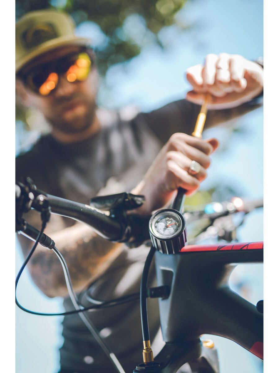 Lezyne Shock Drive, black/gold - Bild 4