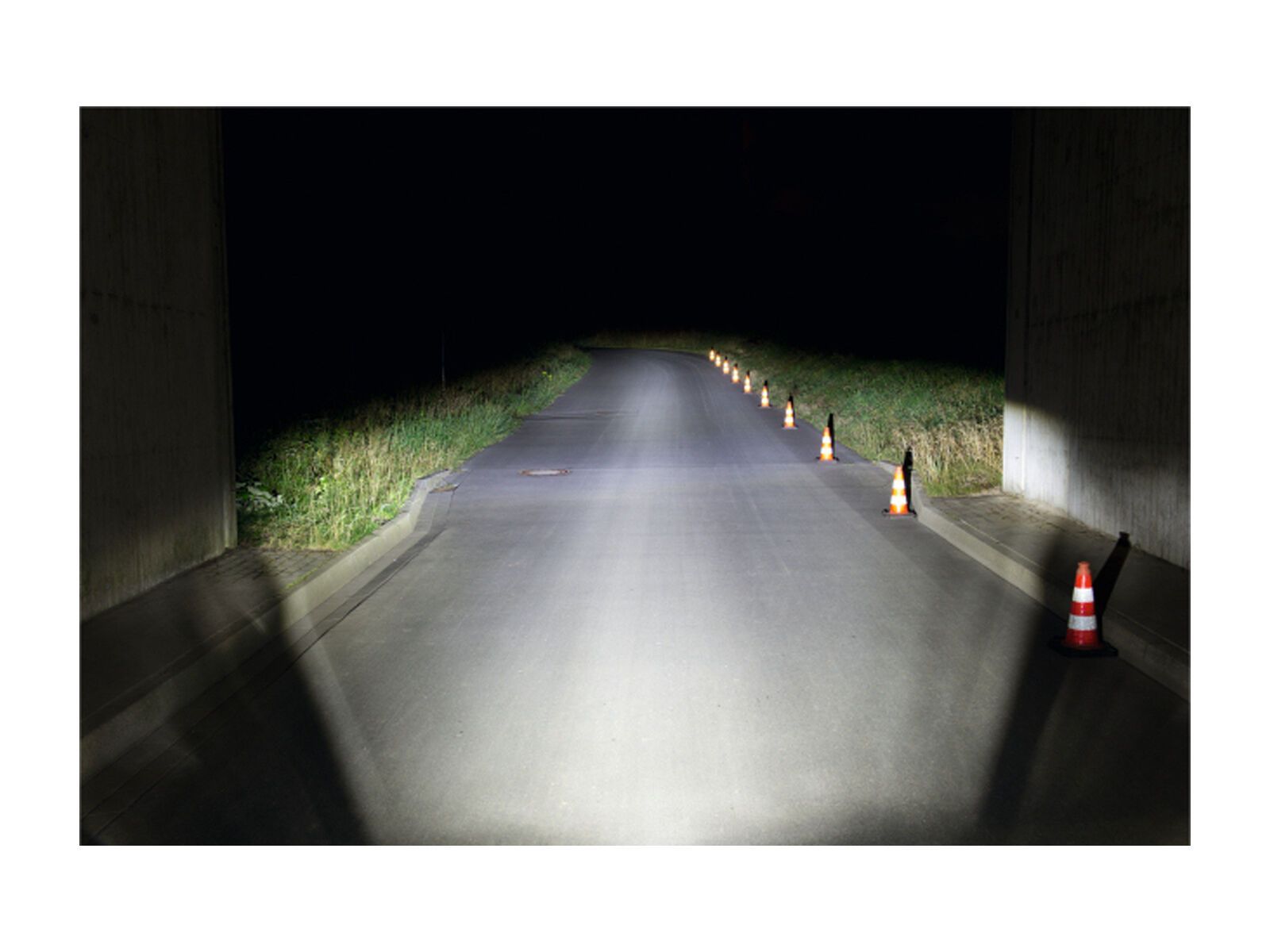 Busch & Müller IXON IQ Premium inkl. Netzteil und Akkus - Bild 3