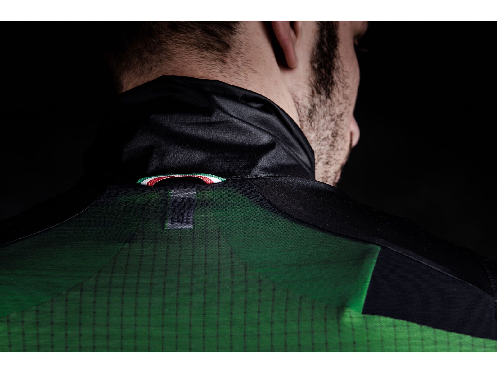 Q36.5 Air Shell Jacke, black - Bild 8