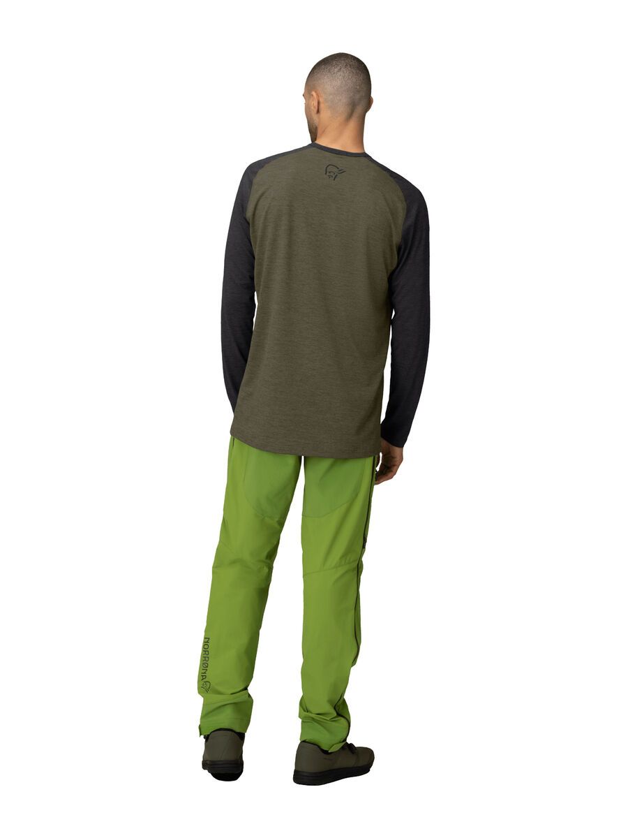 Norrona fjørå equaliser lightweight Long sleeve M's, olive night - Bild 4