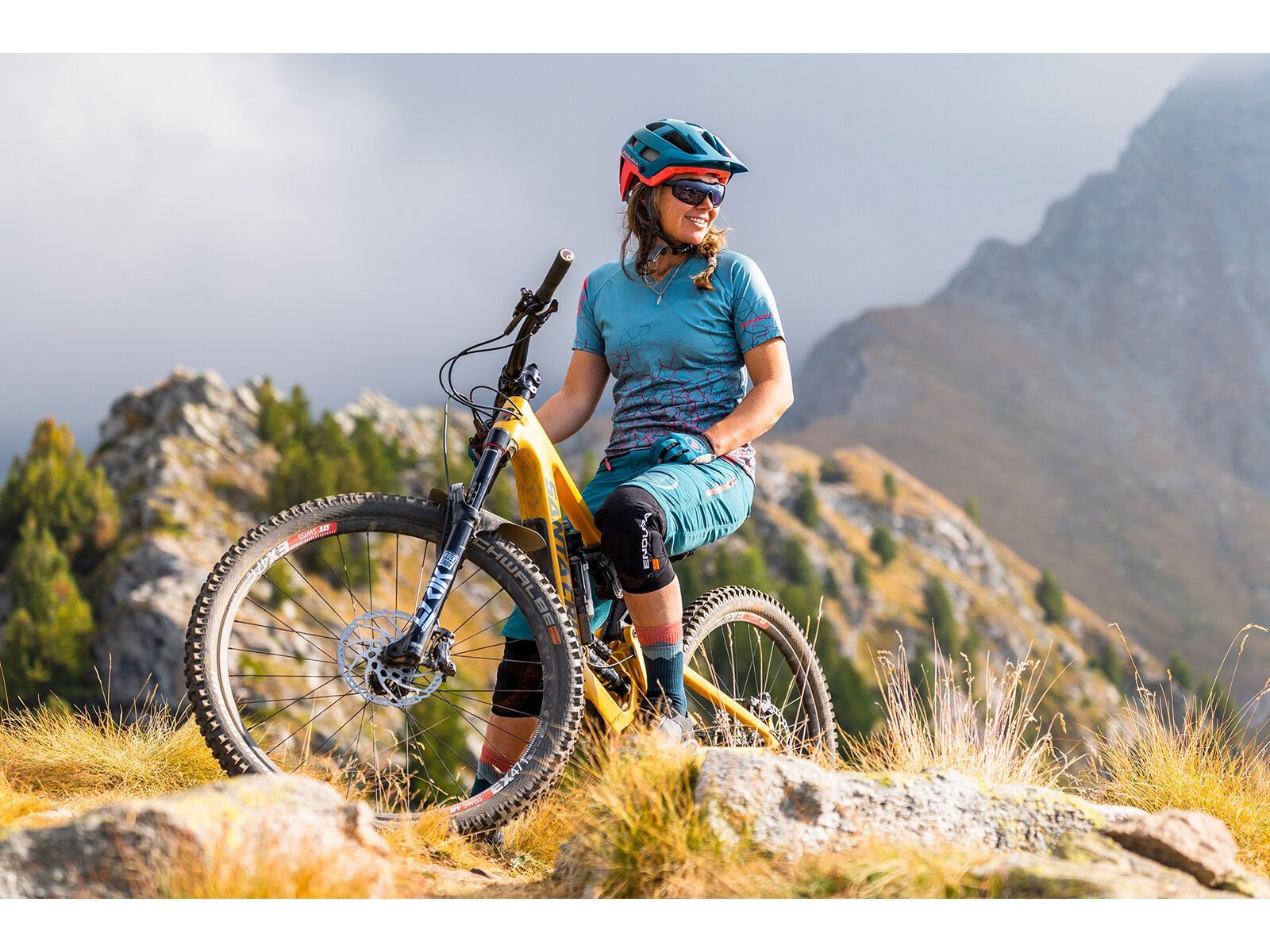 Endura SingleTrack Helm MIPS, granatapfel - Bild 9