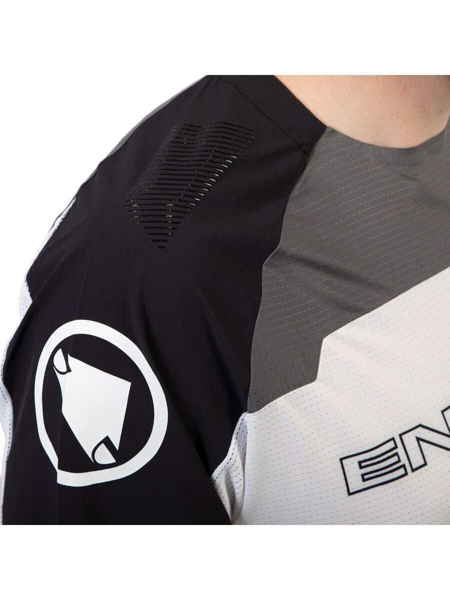 Endura MT500 Burner Lite Trikot (Langarm), schwarz - Bild 8