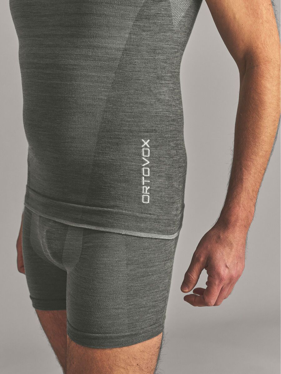 Ortovox 230 Merino Competition Short Sleeve M, dark sage - Bild 5