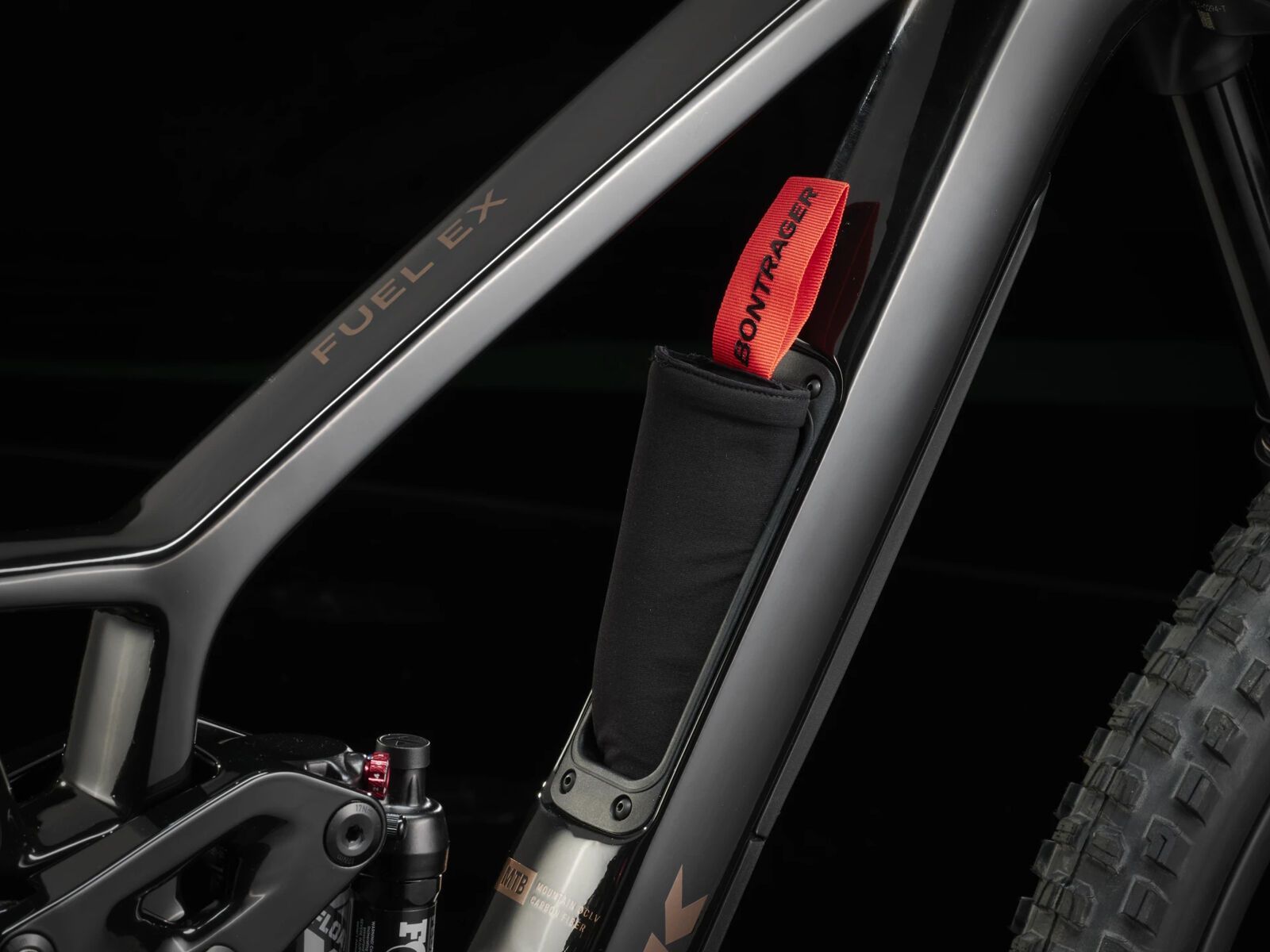 Trek Fuel EX 9.8 XT Gen 6 - 29, deep smoke - Bild 3