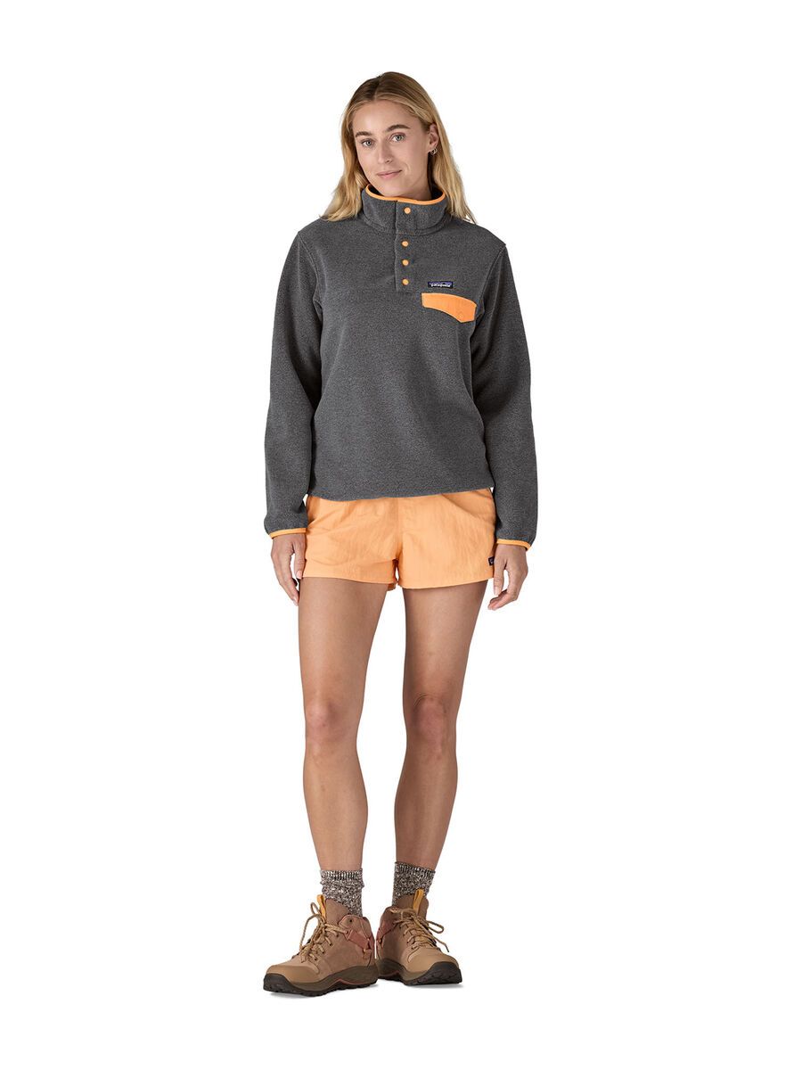 Patagonia Women's Lightweight Synchilla Snap-T Pullover, nickel w/vivid apricot - Bild 4