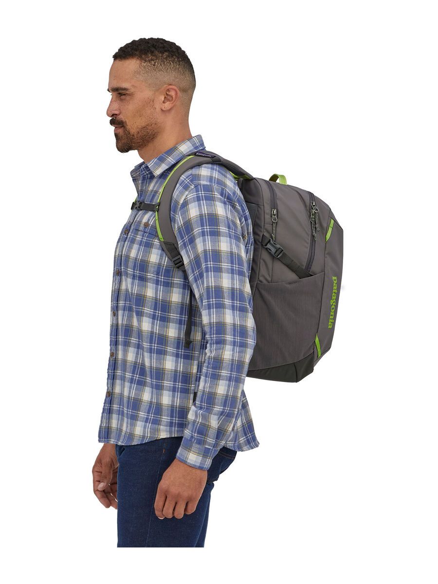Patagonia Refugio Daypack 26L, forge grey - Bild 7