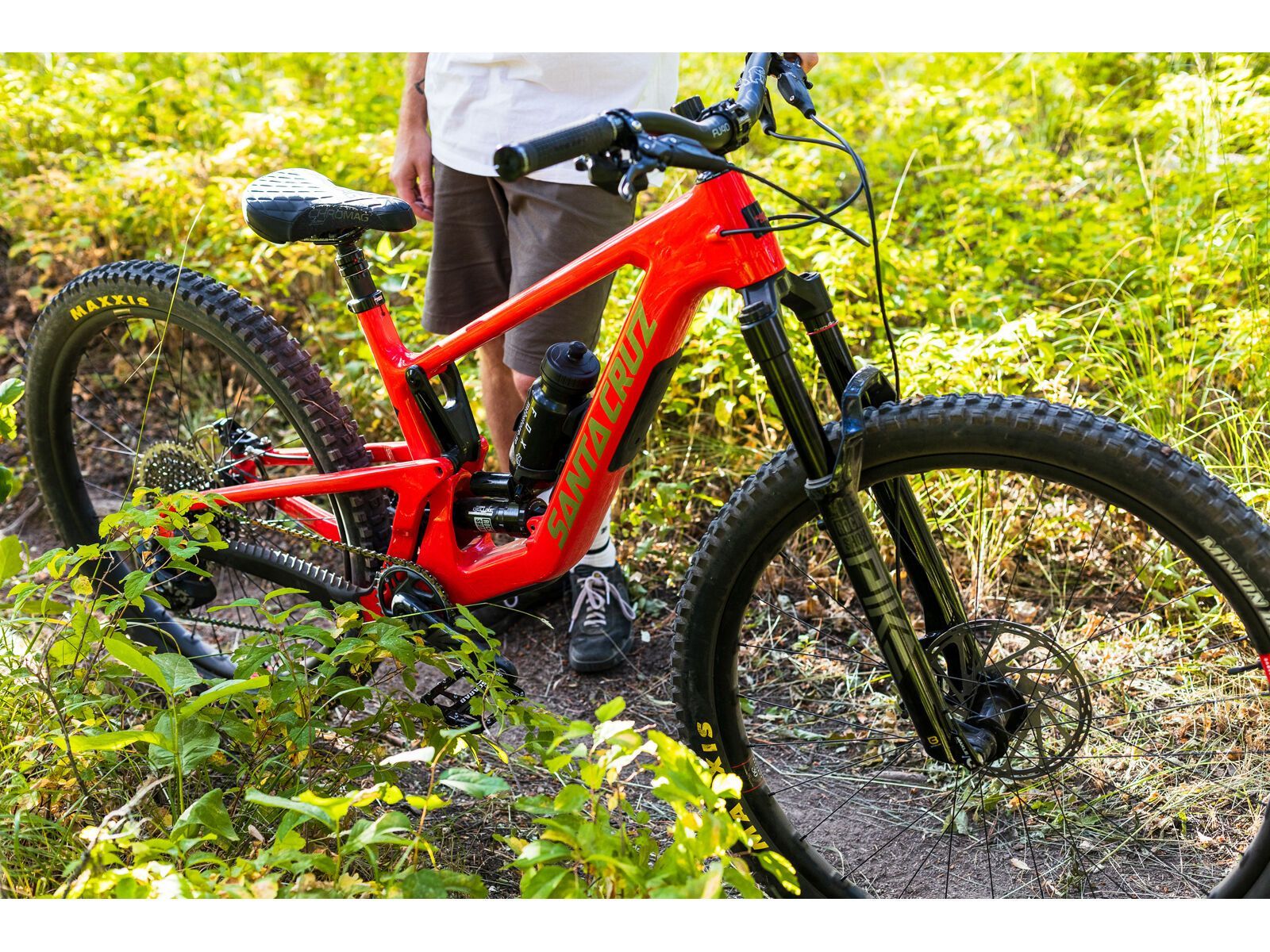 Santa Cruz 5010 C / R / MX, gloss red - Bild 13