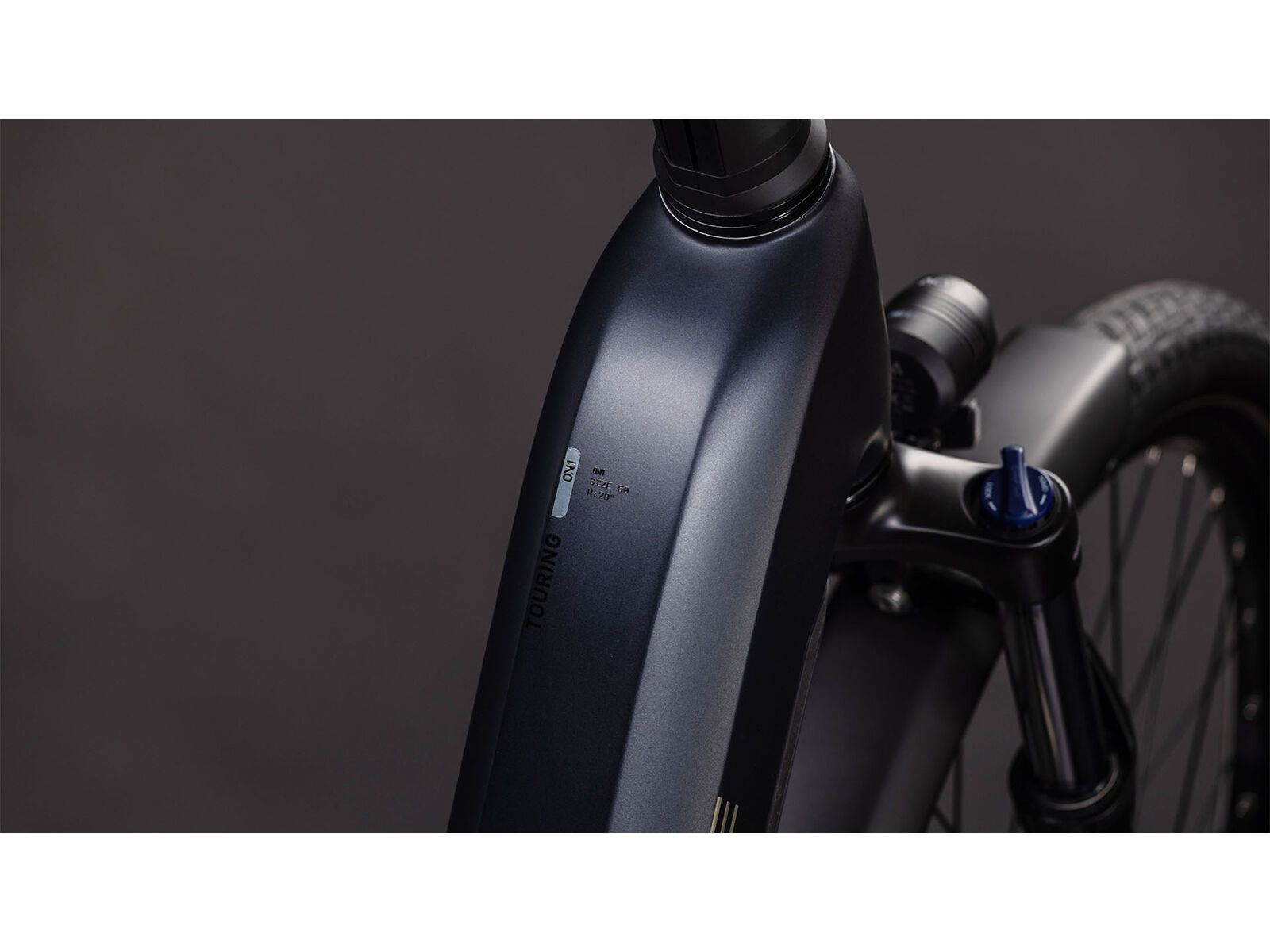 Cube Touring Hybrid One 600 Easy Entry, coal´n´chrome | Bild 3