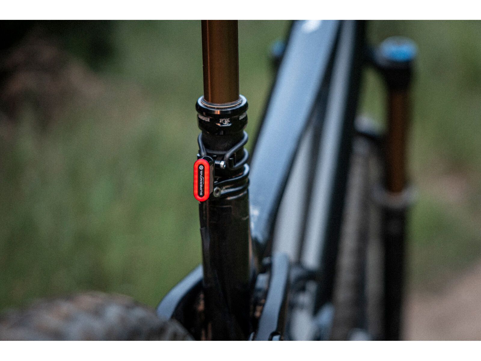 Supernova TL3 Mini 12 V / Sattelstütze, black | Bild 4