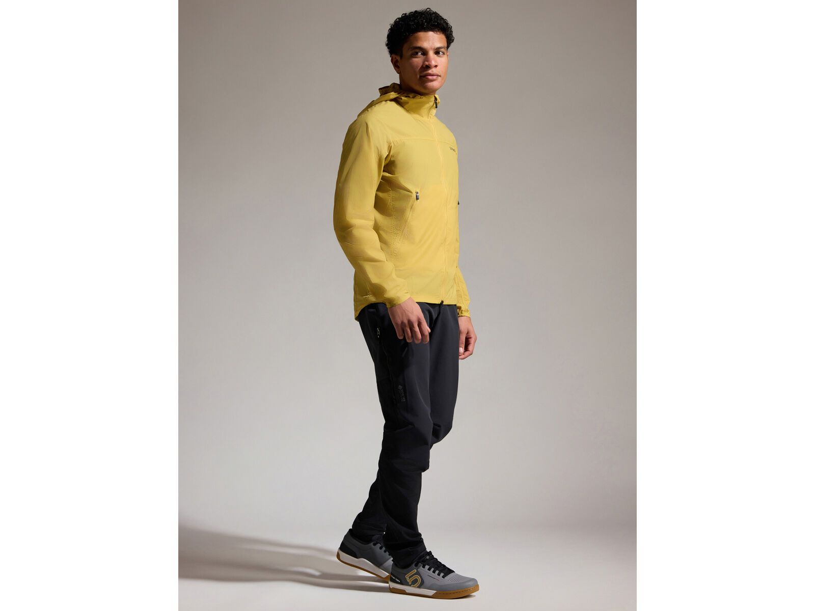 GOREWEAR Fernflow Windbreaker mit Kapuze Herren, tuscan sand | Bild 5