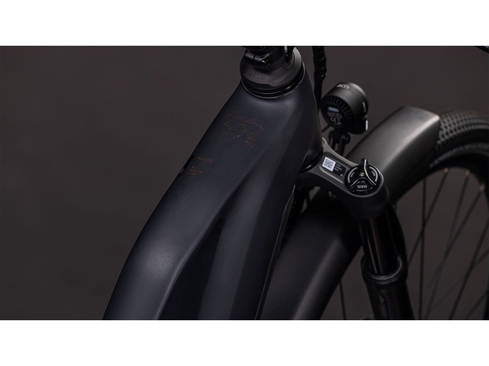 Cube Nuride Hybrid SLX 800 Trapeze, black´n´gold | Bild 3