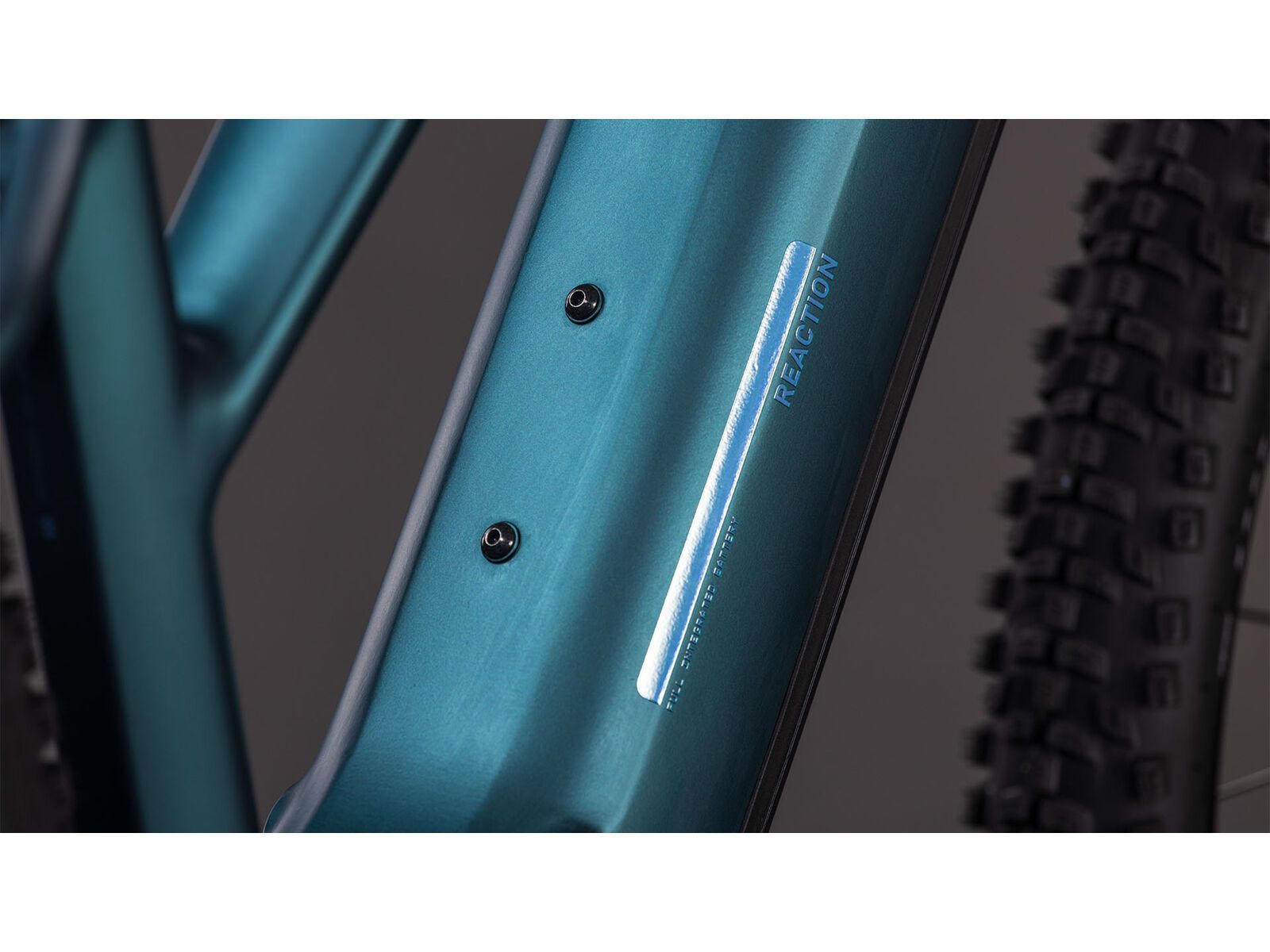 Cube Reaction Hybrid One 800 Trapeze 27.5, royalgreen´n´prism | Bild 4