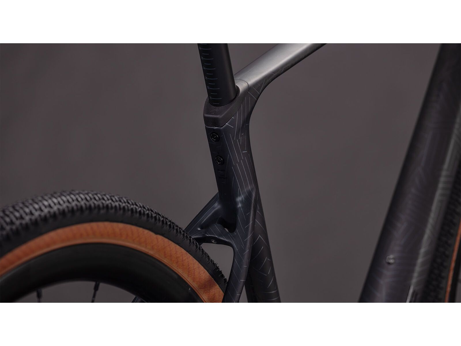 Cube Nuroad C:62 EXC, carbon´n´crisscross | Bild 5