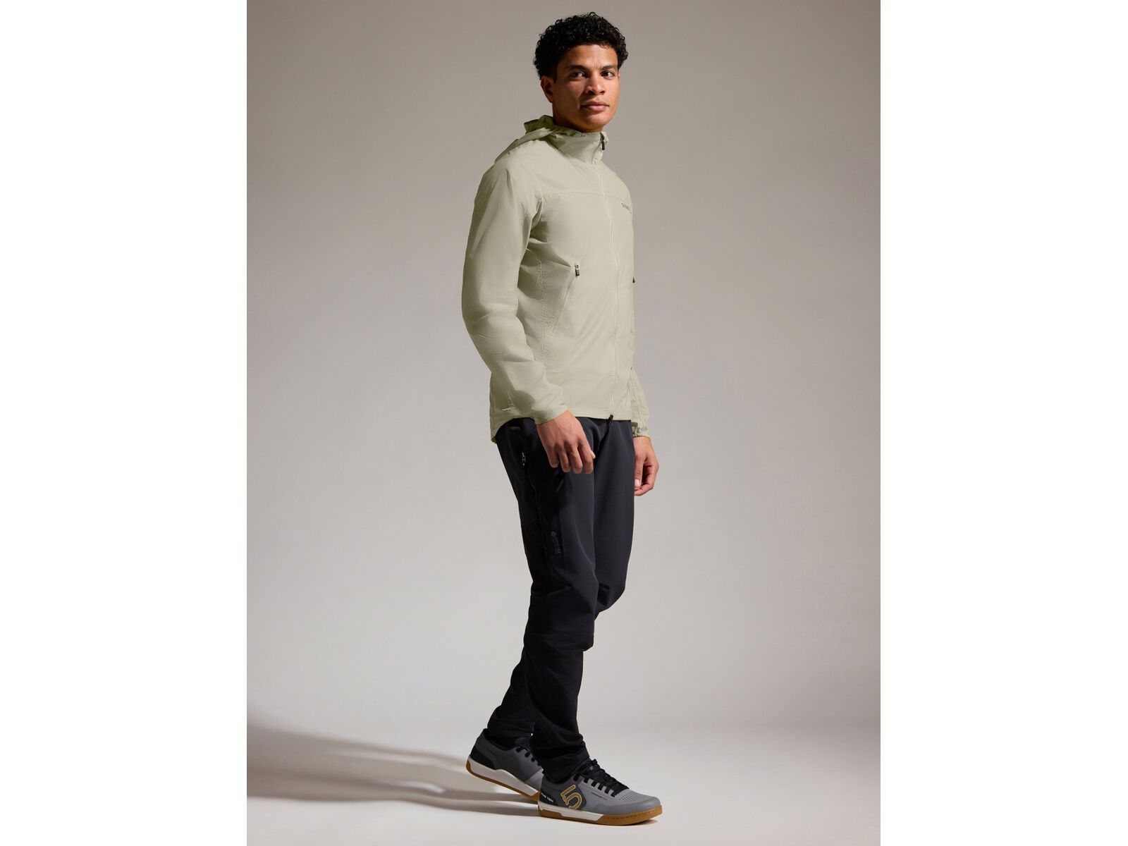 GOREWEAR Fernflow Hooded Windbreaker Herren, tech beige | Bild 5