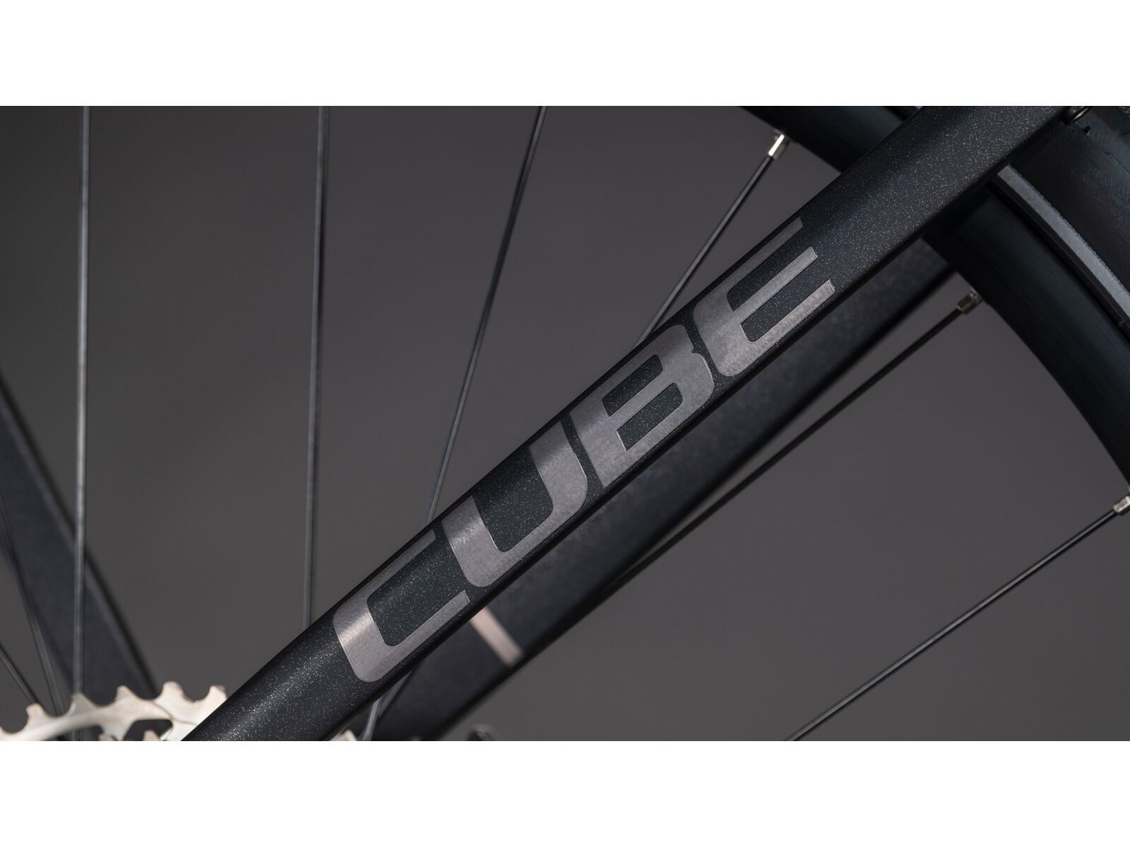 Cube Kathmandu Hybrid SLX 800, silverdust´n´chrome | Bild 6