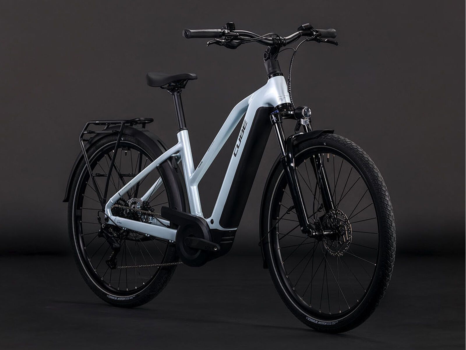 Cube Touring Hybrid One 600 Trapeze, glacier´n´reflex | Bild 2