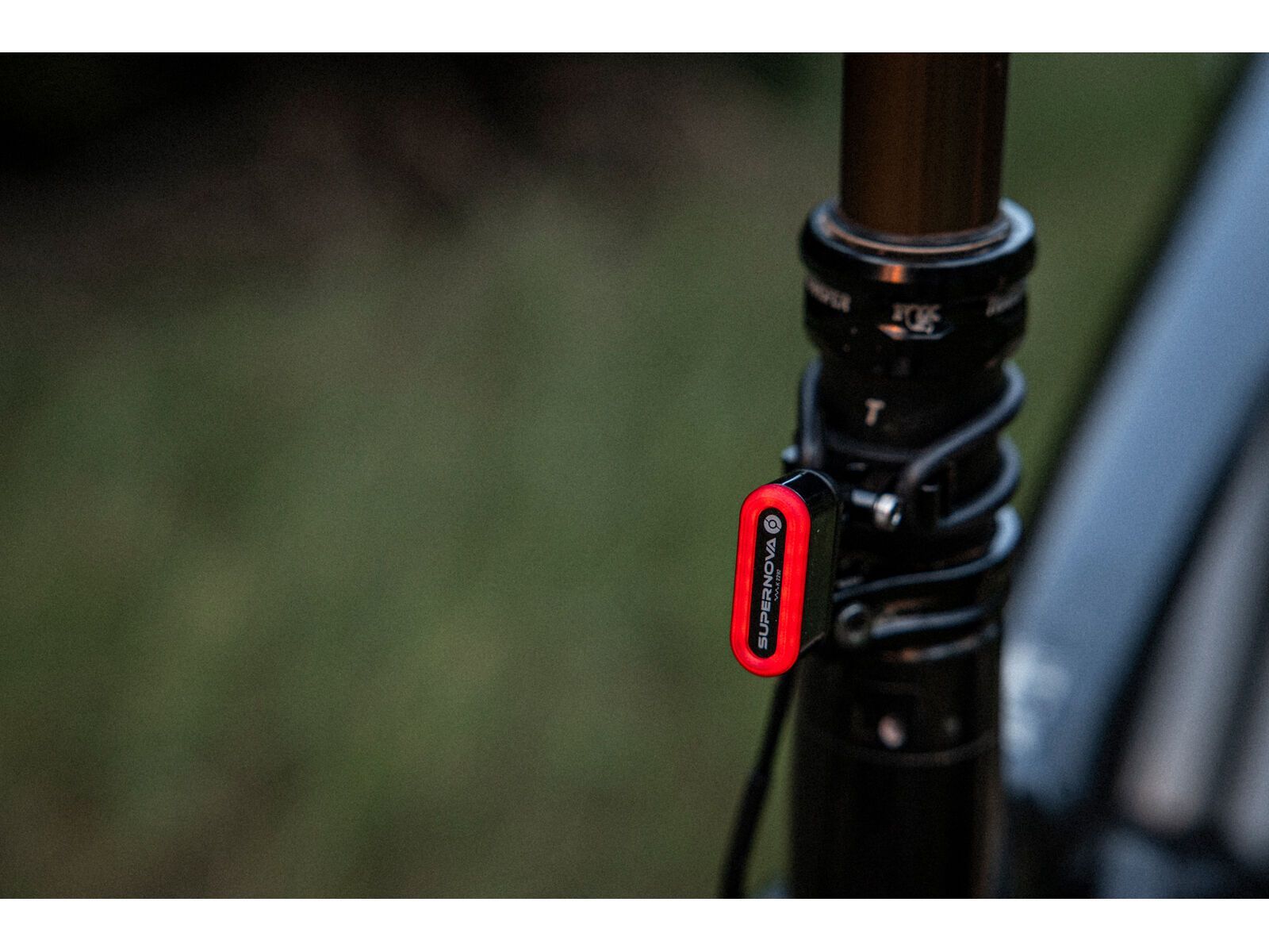 Supernova TL3 Mini 12 V / Sattelstütze, black | Bild 3