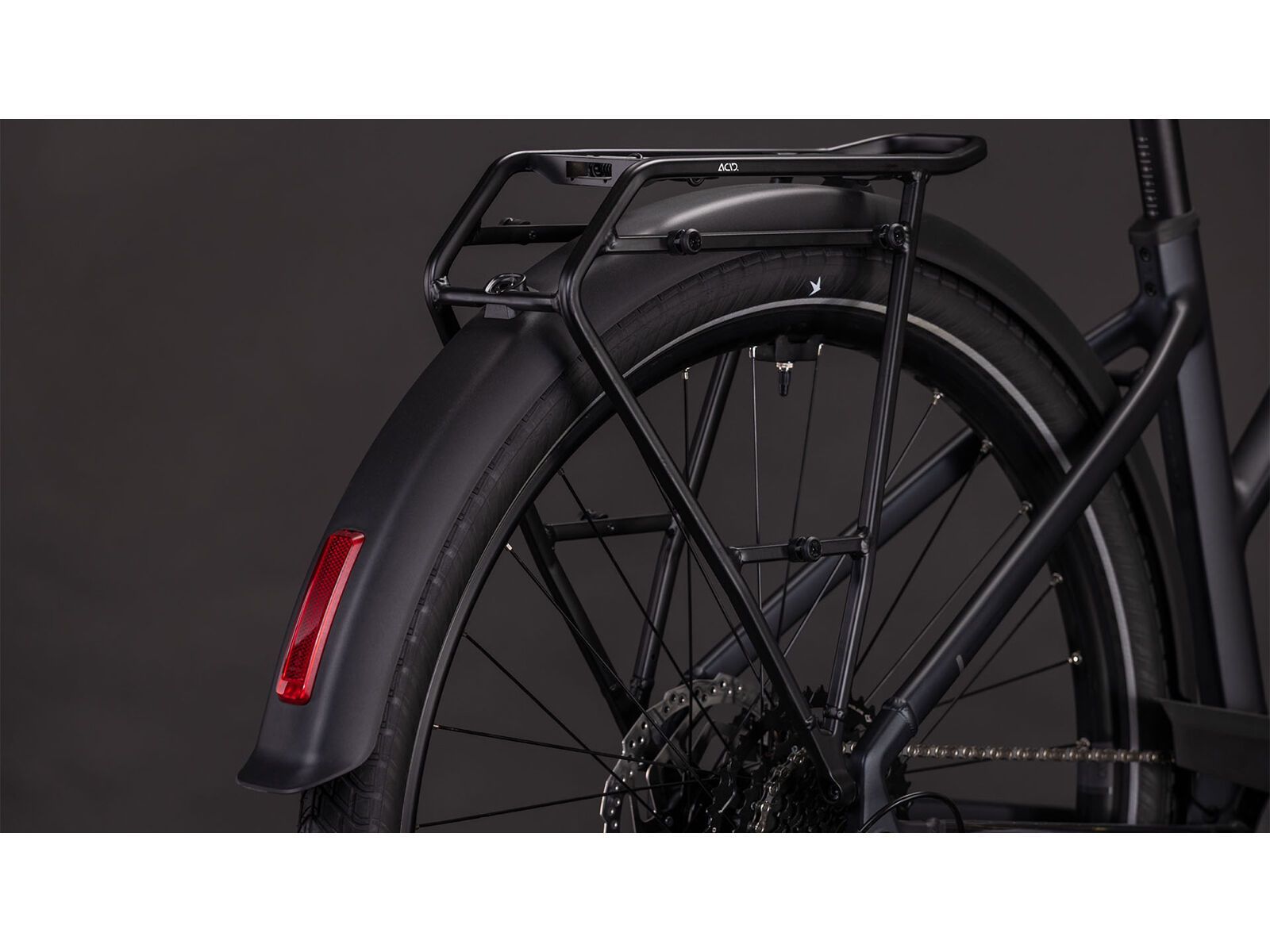 Cube Touring Hybrid One 600 Trapeze, coal´n´chrome | Bild 4