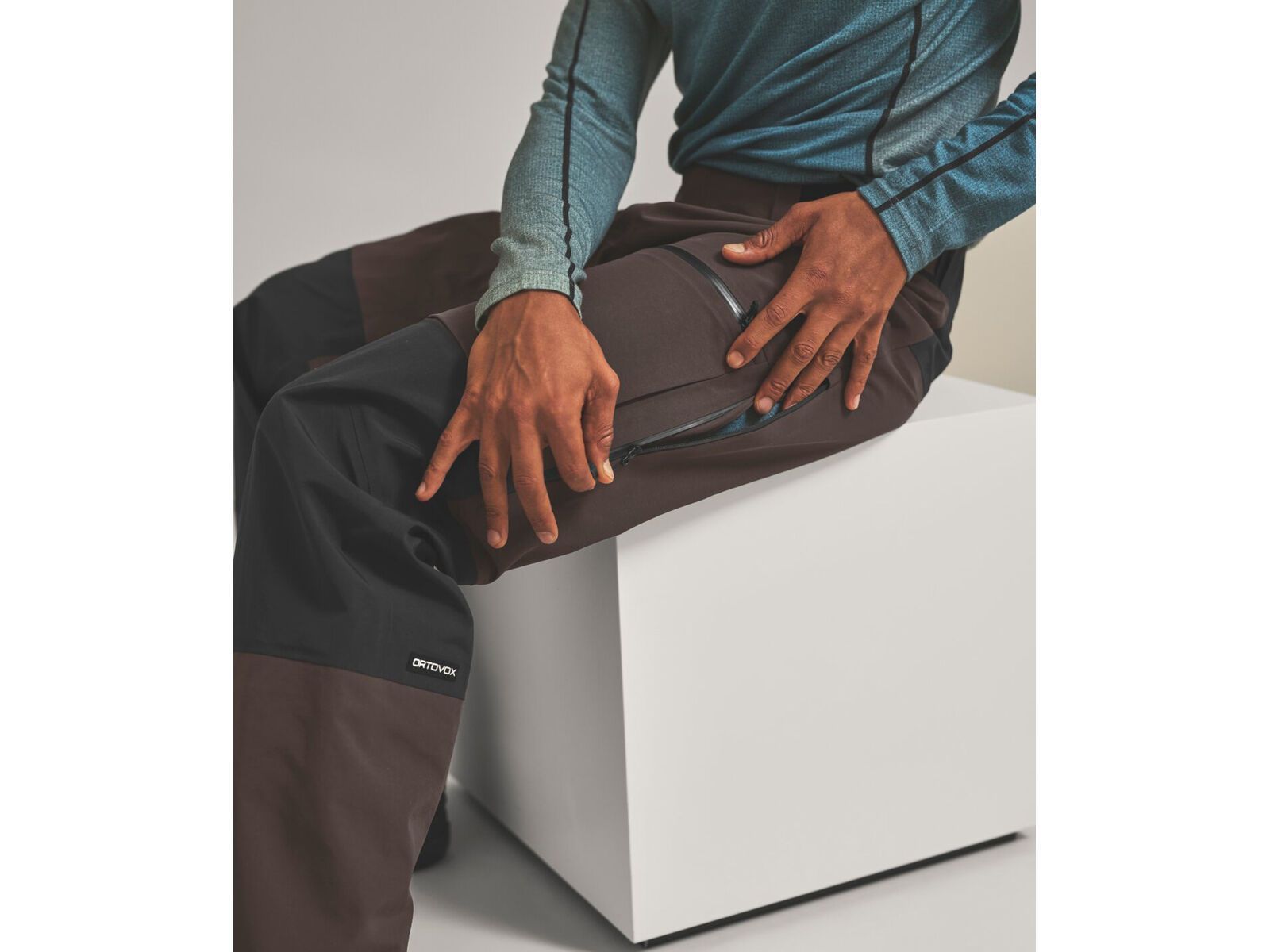 Ortovox Ravine Free 3L Pants M, black raven | Bild 3