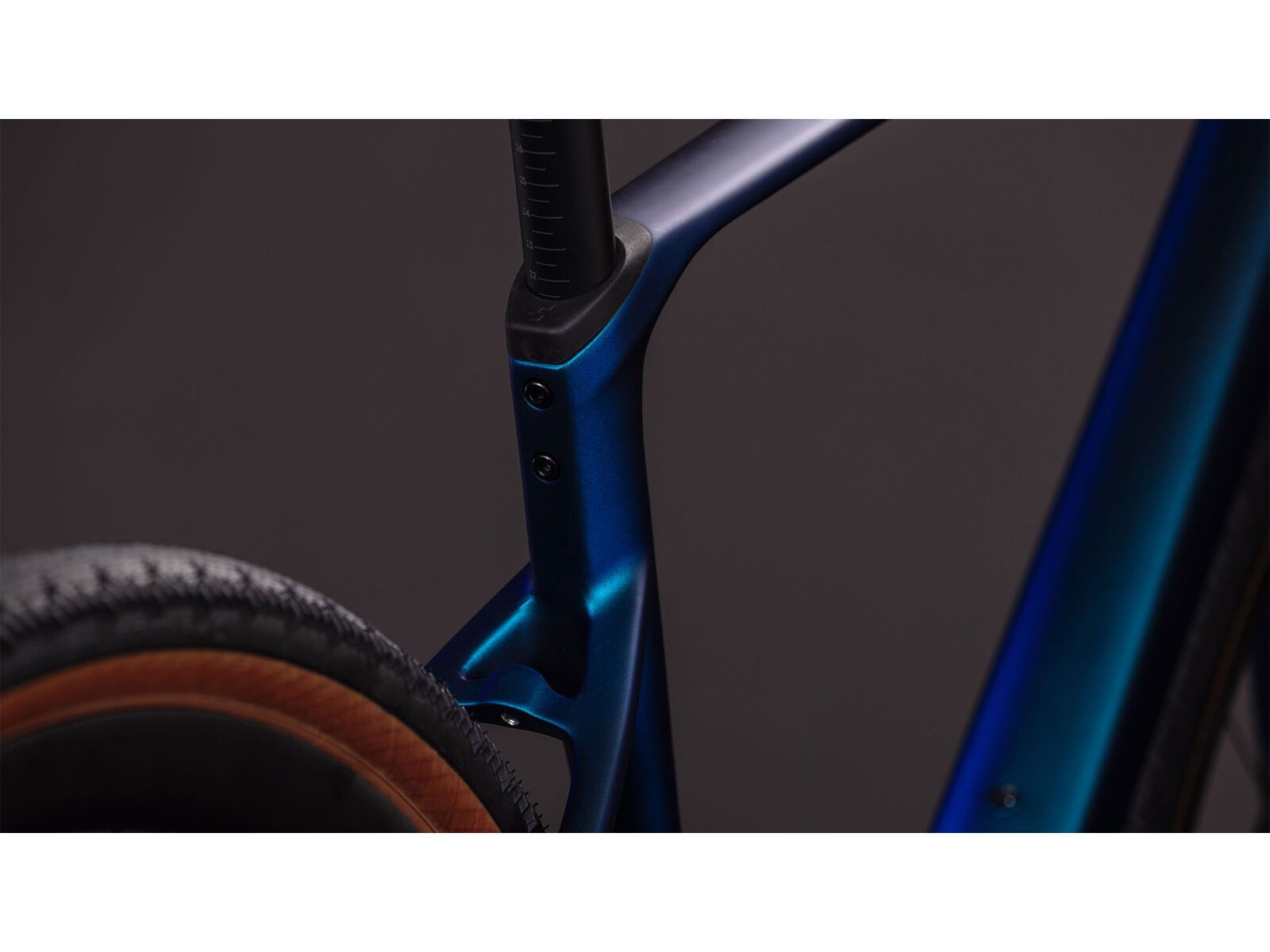 Cube Nuroad C:62 Race, nebula´n´blue | Bild 4