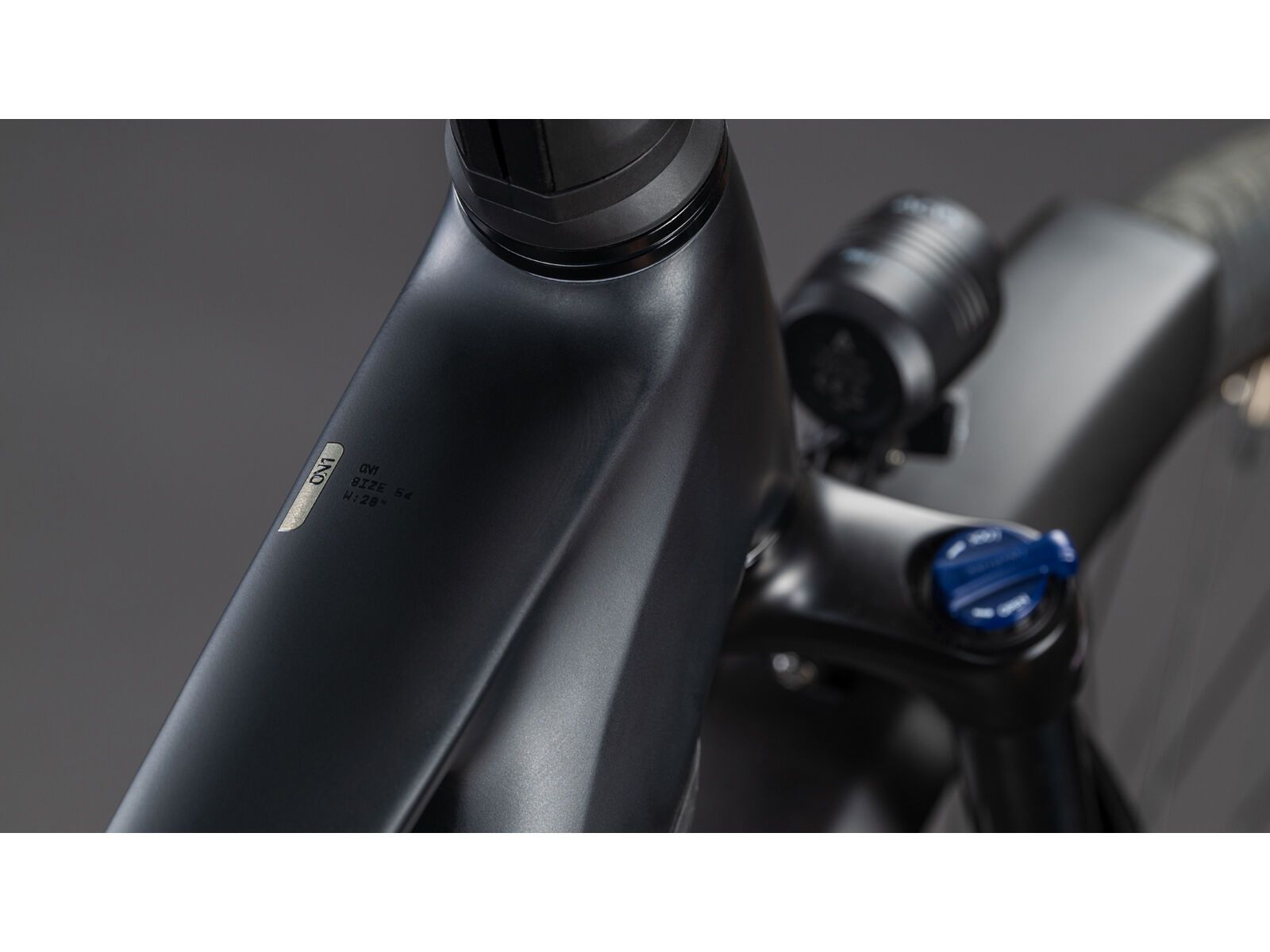 Cube Touring Hybrid One 600, coal´n´chrome | Bild 3