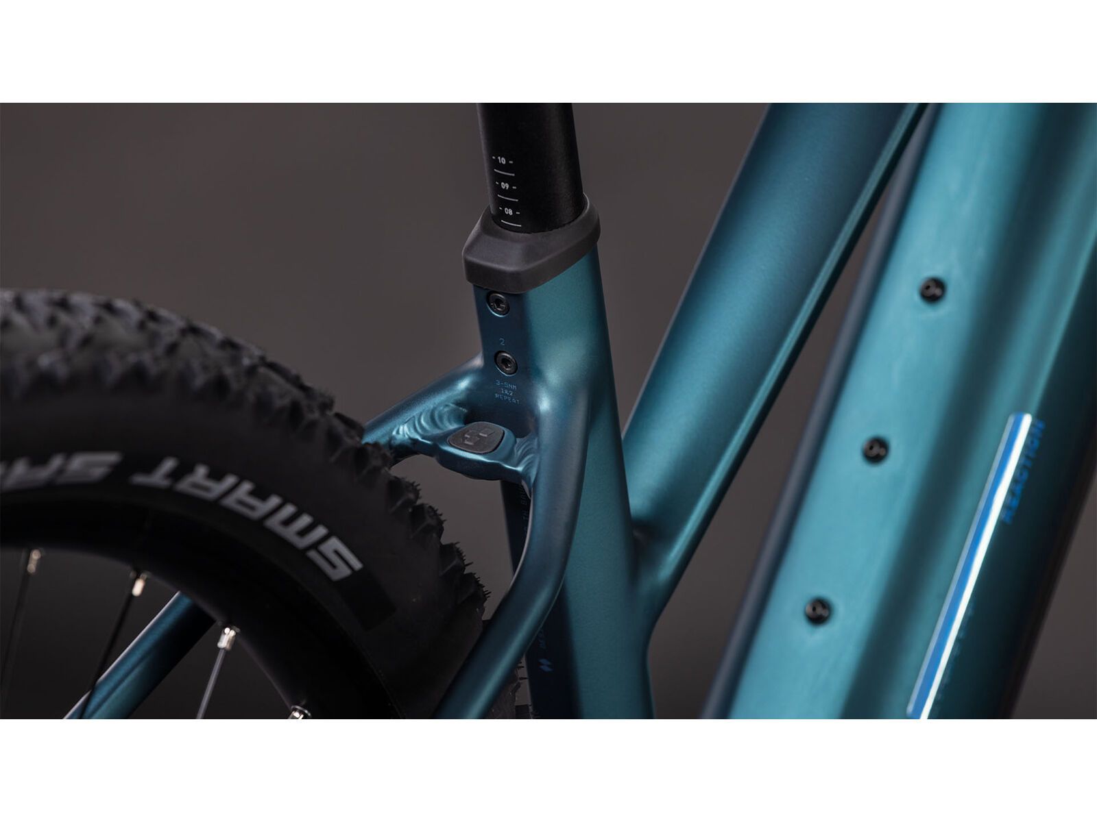 Cube Reaction Hybrid One 600 Trapeze 27.5, royalgreen´n´prism | Bild 5