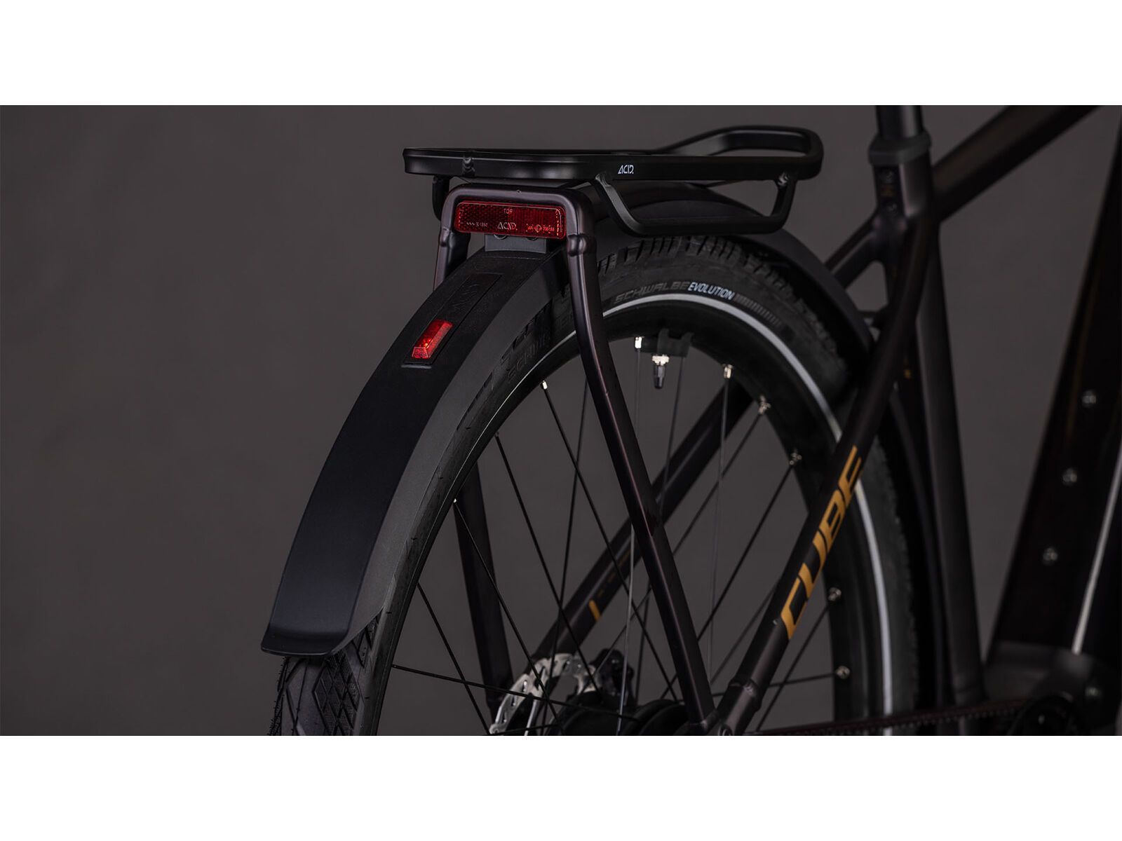 Cube Kathmandu Hybrid Comfort SLX 800, solareclipse´n´gold | Bild 6