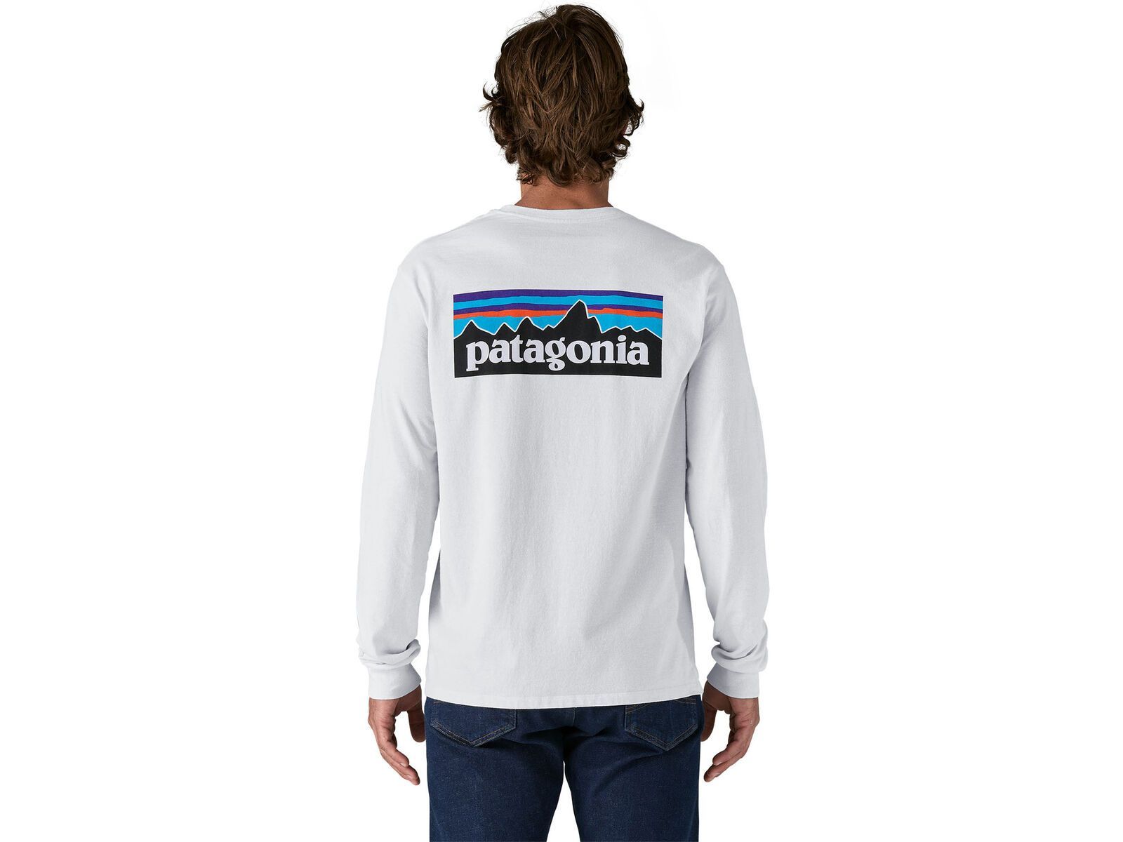 Patagonia Men's Long-Sleeved P-6 Logo Responsibili-Tee, white | Bild 6
