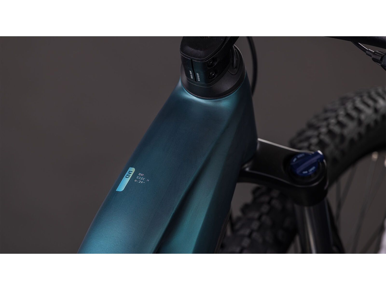 Cube Reaction Hybrid One 600 Trapeze 27.5, royalgreen´n´prism | Bild 3