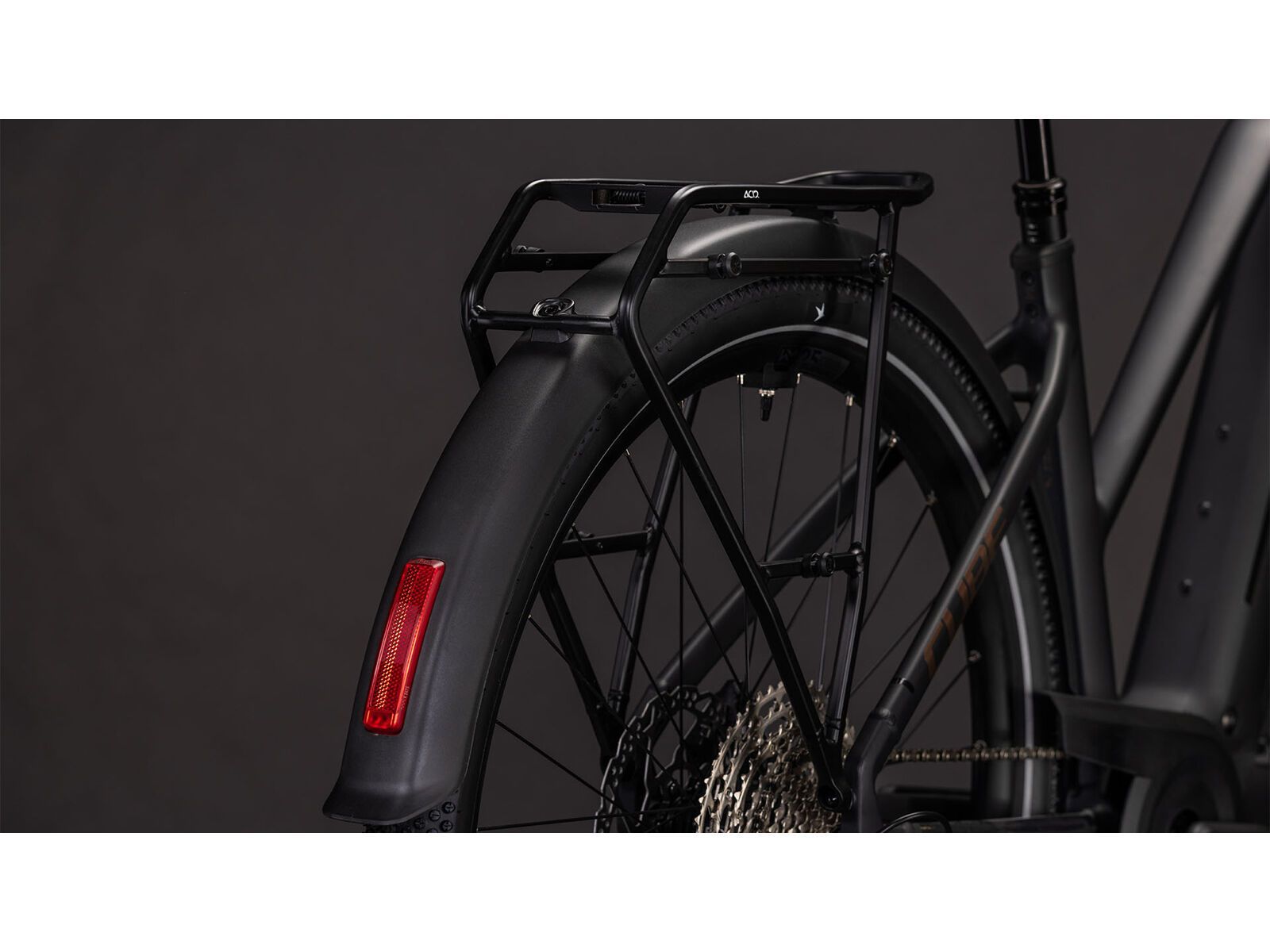 Cube Nuride Hybrid SLX 800 Trapeze, black´n´gold | Bild 5