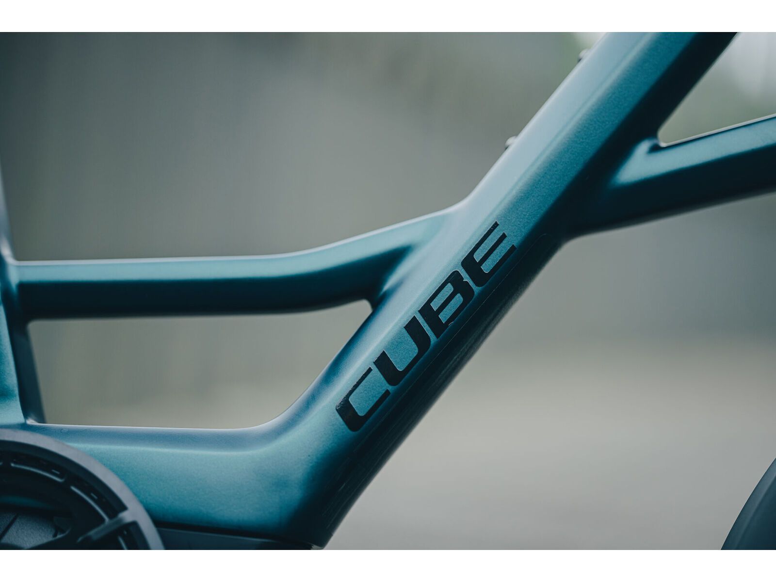 Cube Compact Hybrid 545, royalgreen´n´black | Bild 11