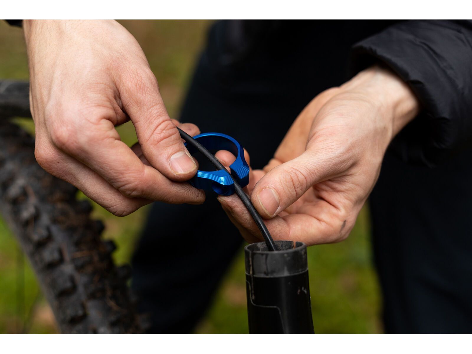 OAK Components Orbit Sattelklemme - 36,4 mm, blue | Bild 3