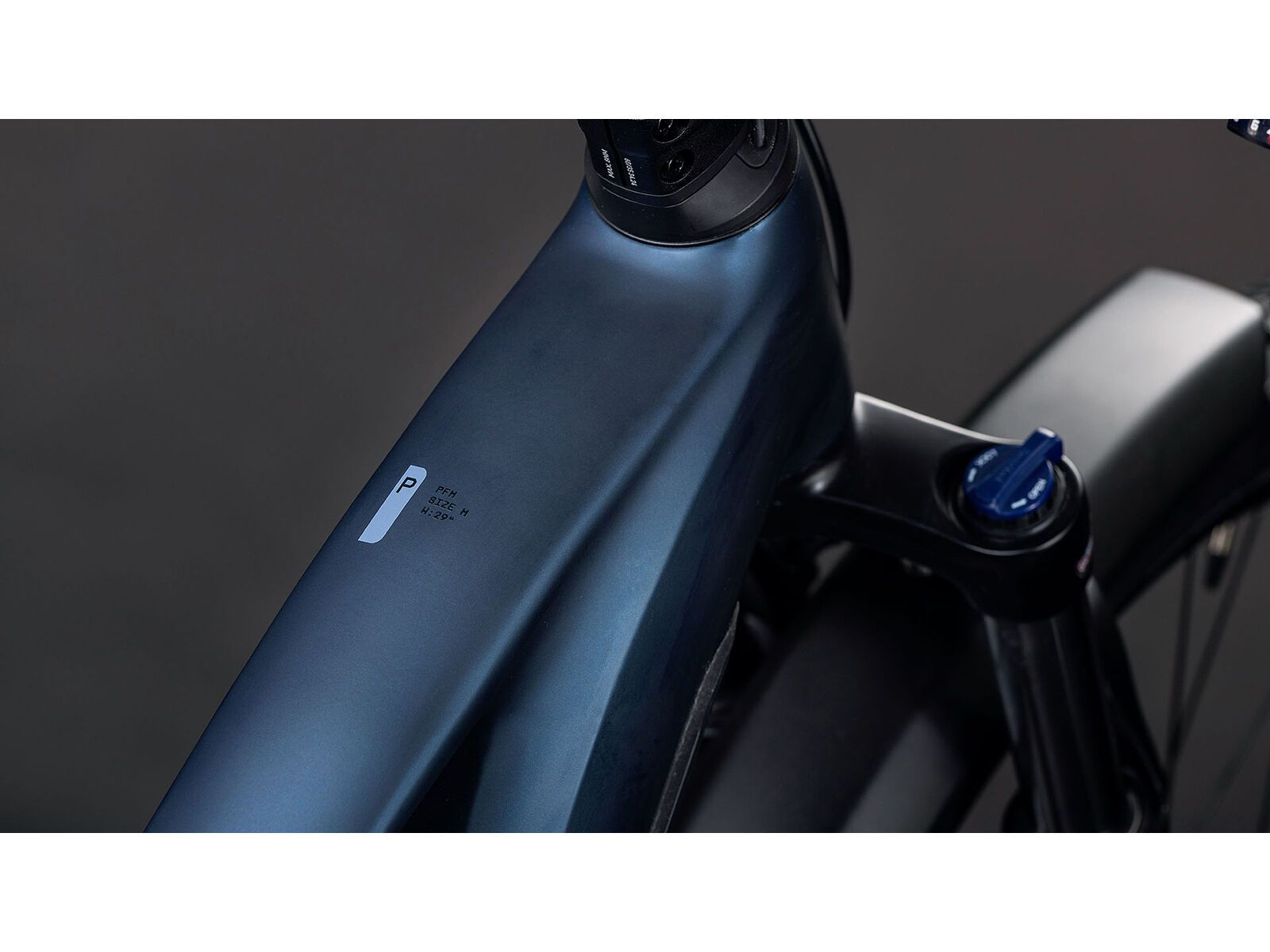 Cube Reaction Hybrid Performance 600 FE 29, indigoblue´n´reflex | Bild 3