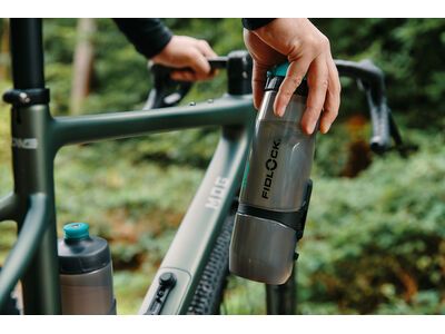 Fidlock Twist Bottle 800 Antibacterial + Bike Base, transparent black/light green - Bild 18