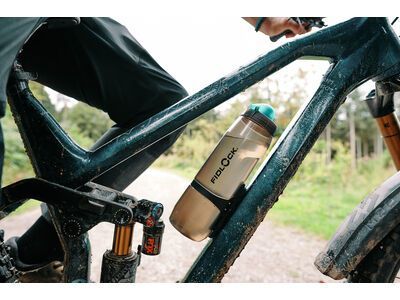 Fidlock Twist Bottle 800 Antibacterial + Bike Base, transparent black/light green - Bild 9