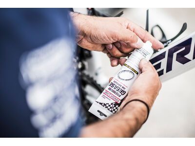 Finish Line Premium Grease with Trilinium - 100 g - Bild 2