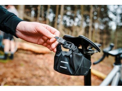 Fidlock Pinclip Saddle Bag S + Saddle Base, black - Bild 11