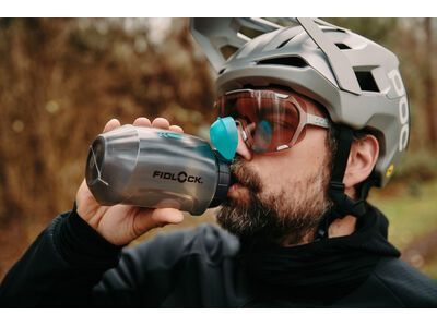 Fidlock Twist Bottle 550 Compact Antibacterial + Bike Base, transparent black/light green - Bild 12