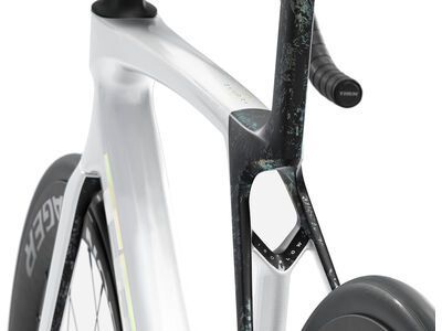 Trek Madone SL 7 Gen 8, gloss crystal white/matte deep smoke - Bild 4