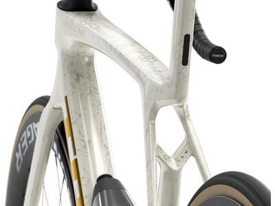 Trek Madone SLR 7 AXS, era white/supernova marble - Bild 4