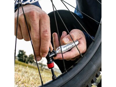 Lezyne Clik Drive CO2 inkl. 20 g Kartusche - Bild 4
