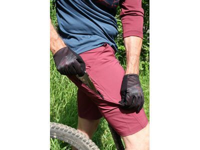 Zimtstern Evo Lightz Shorts Men, windsor wine/pirate black - Bild 3