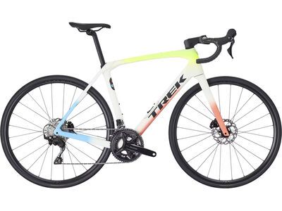 Trek Domane SL 5 Gen 4 era white/glowstick/coral fade