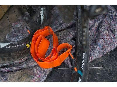 Tubolito Tubo MTB - 27.5 x 1.8-2.5, orange - Bild 6