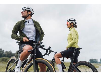 GOREWEAR Spinshift kurze Tights+ Damen, black - Bild 6