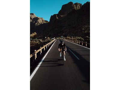 Q36.5 Clima Bib Shorts, black - Bild 9