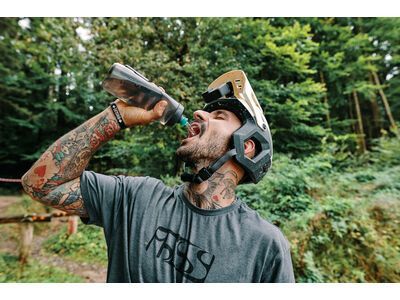 Fidlock Twist Bottle 600 Antibacterial + Bike Base, transparent black/light green - Bild 10