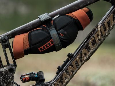 ION Fix Strap L, black - Bild 3